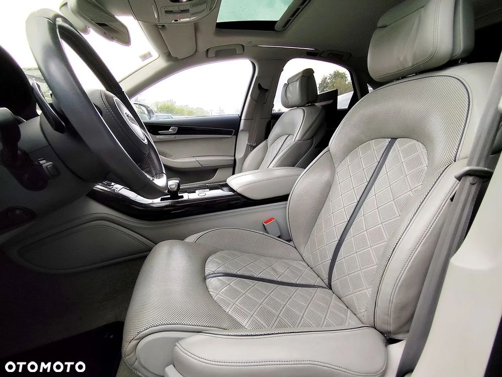 Audi S8 - 7