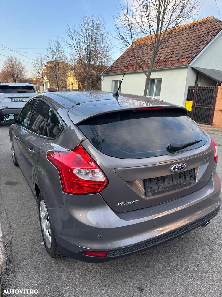 Ford Focus 2.0 TDCI DPF Aut. Titanium - 4