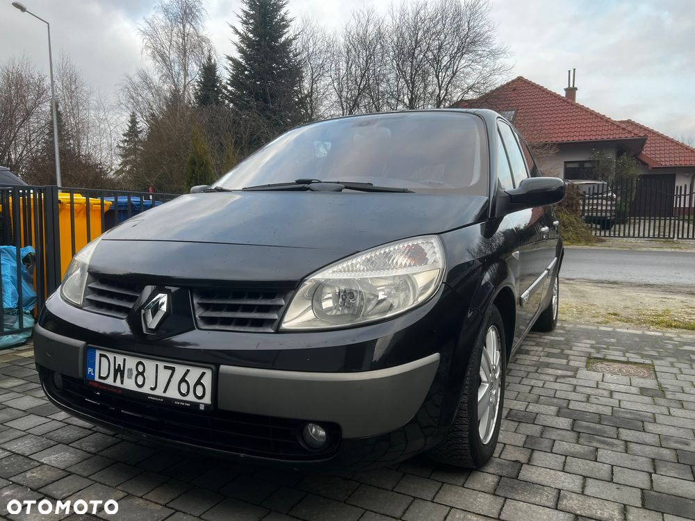 Renault Scenic 1.6 16V Confort Privilege - 1