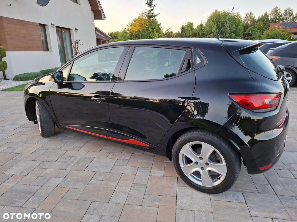 Renault Clio TCe 90 Dynamique - 12