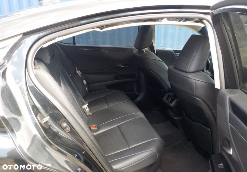 Lexus ES - 25