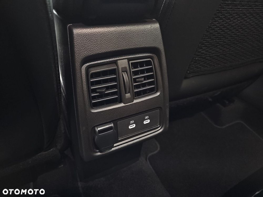 Renault Captur - 28