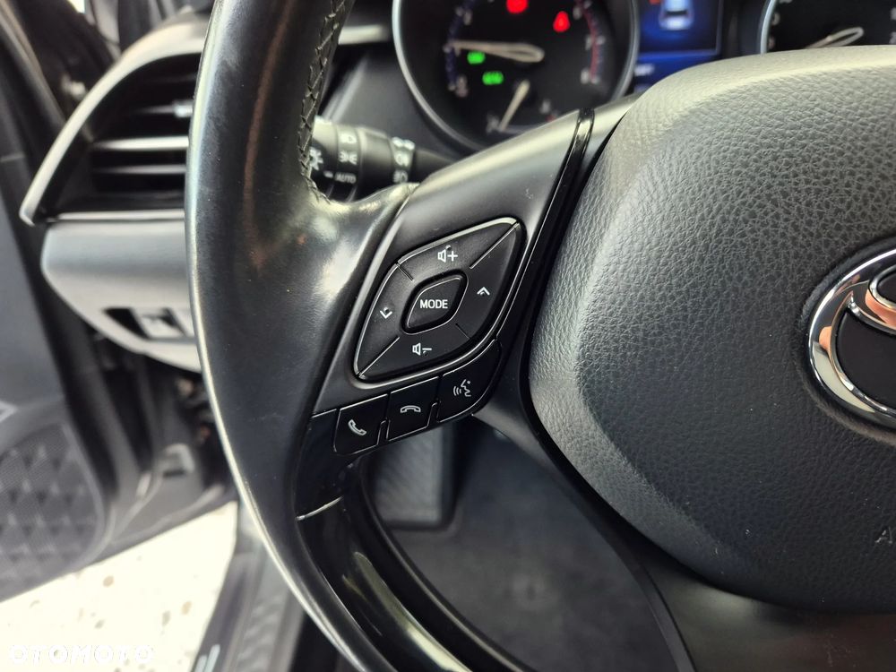 Toyota C-HR 1.2 T Premium - 24