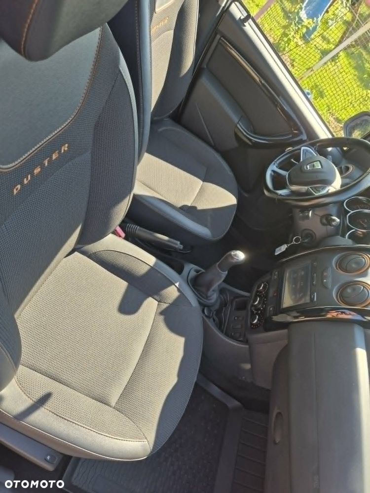 Dacia Duster 1.6 SCe Urban Explorer S&S - 22