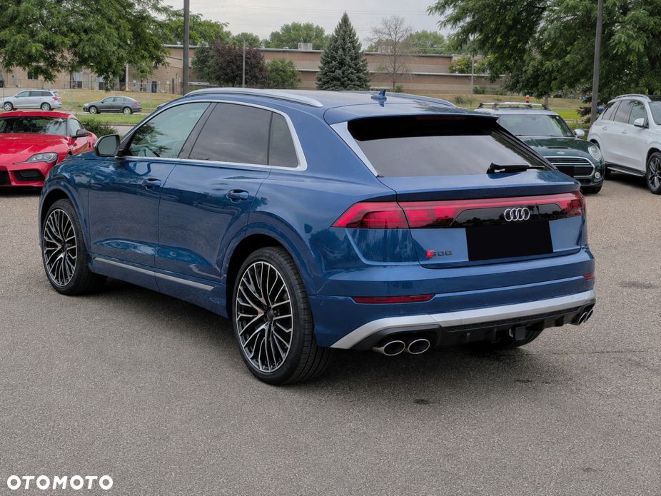 Audi Q8 - 2