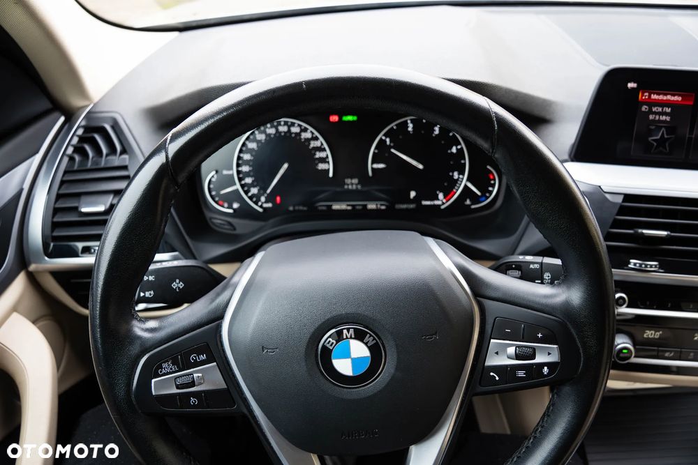 BMW X3 sDrive18d Advantage - 31