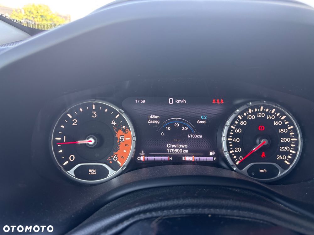 Jeep Renegade - 13