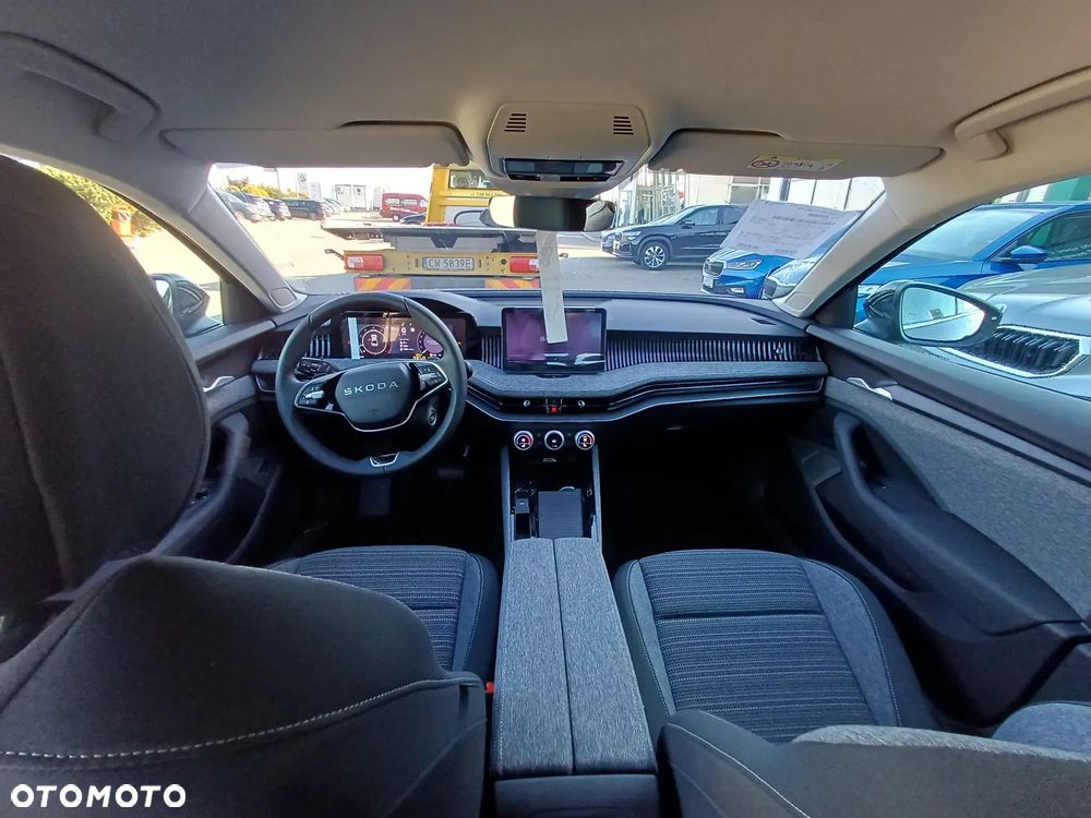 Skoda Superb 2.0 TSI Drive DSG - 24