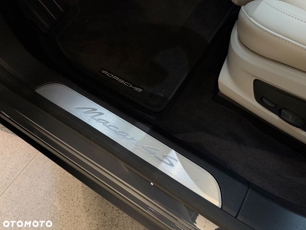 Porsche Macan - 18