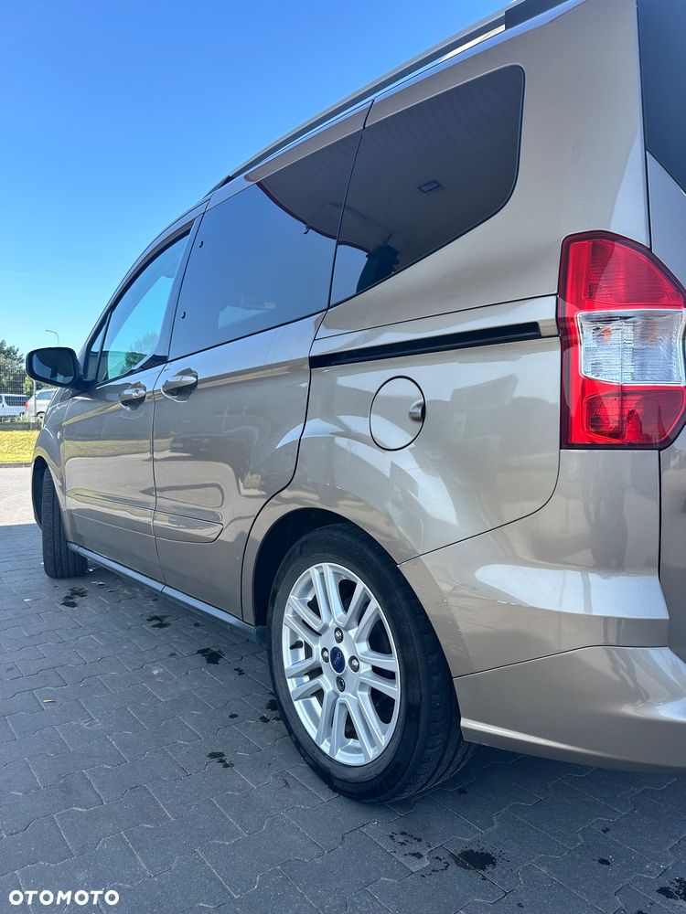 Ford Tourneo Courier 1.0 EcoBoost Titanium - 2
