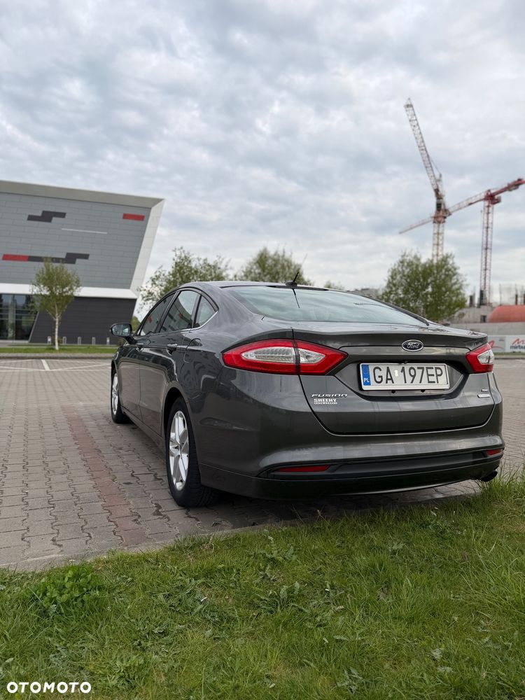 Ford Fusion - 5