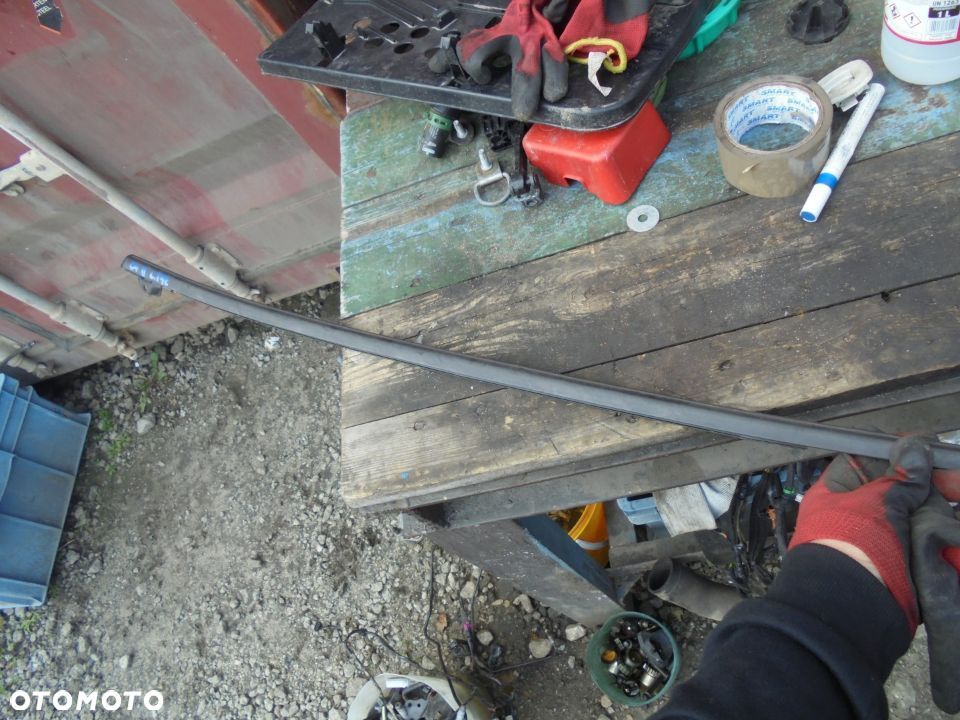 LISTWA ZGARNIAJĄCA DRZWI LEWY TYŁ CITROEN C4 II B7 - 1