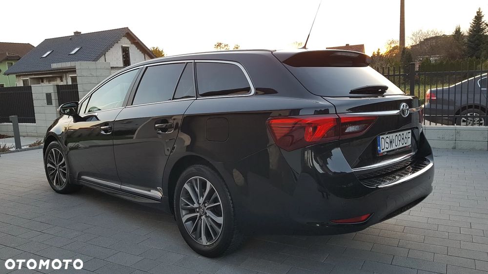 Toyota Avensis 2.0 D-4D Prestige - 3