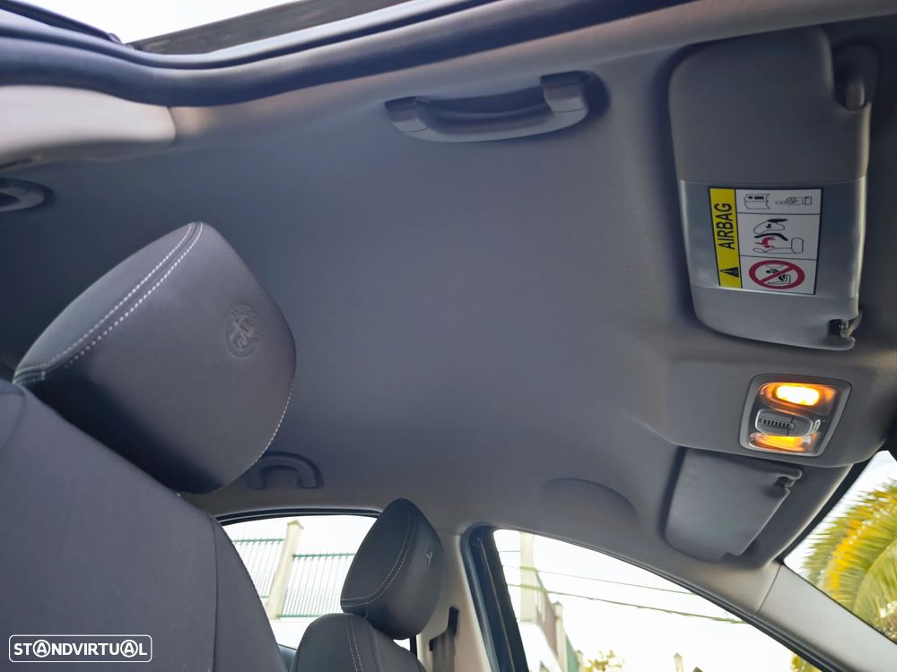 Alfa Romeo Giulietta 1.6 JTDM - 12