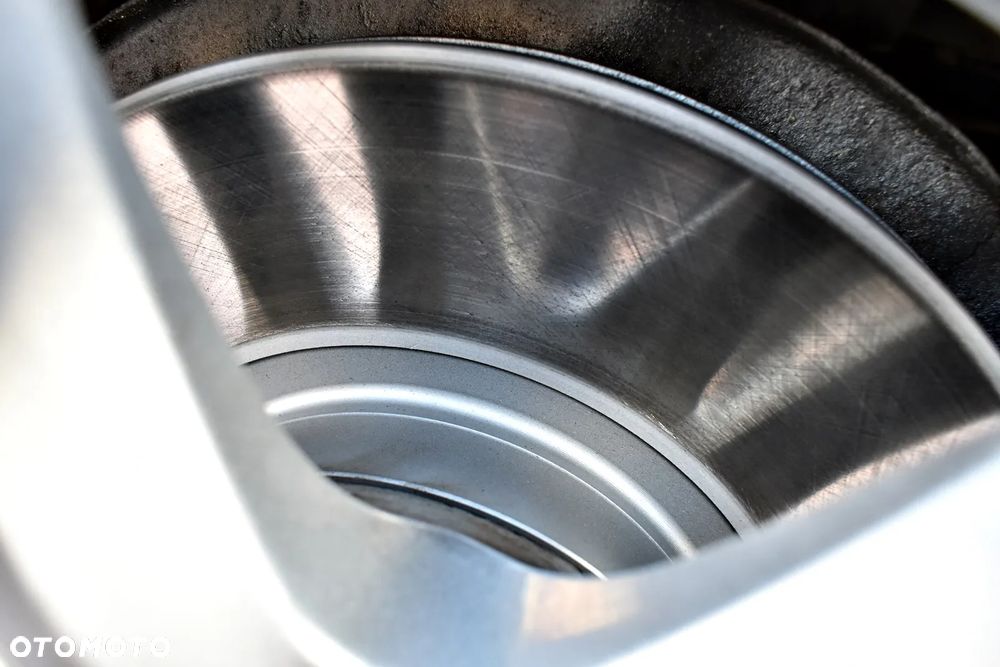 Ford Kuga 2.0 TDCi 4WD Titanium Plus - 34