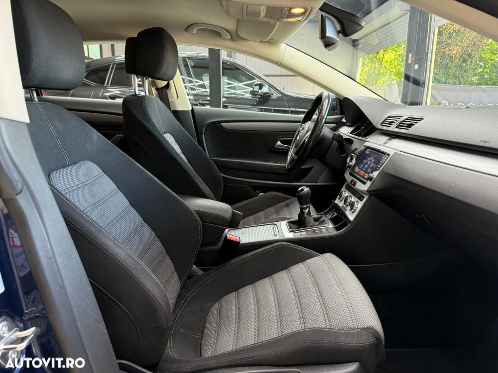 Volkswagen Passat CC 2.0 TDI BMT - 32