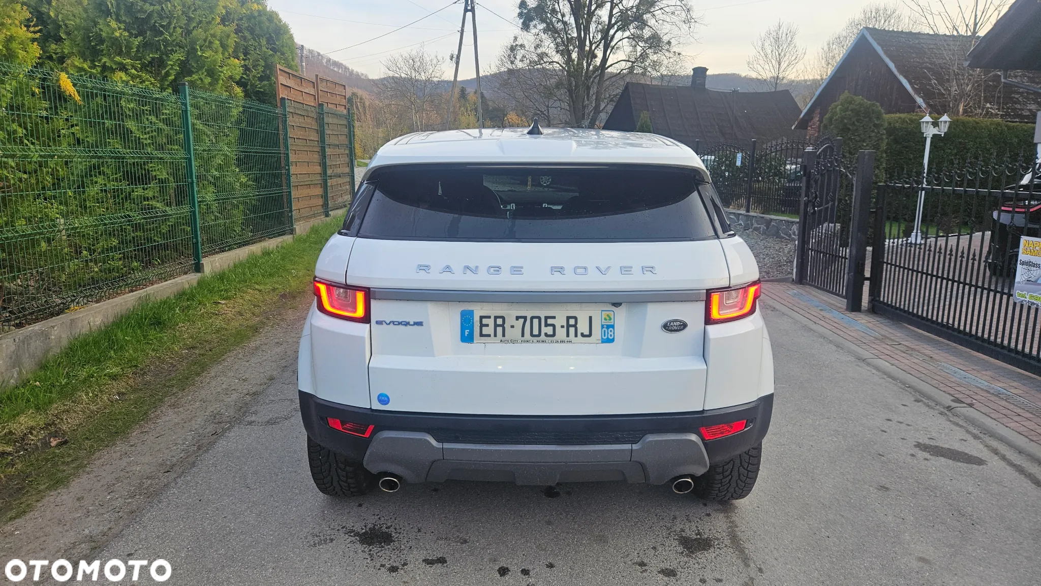 Land Rover Range Rover Evoque 2.0 D150 R-Dynamic - 33