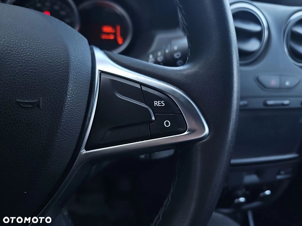 Dacia Duster 1.6 SCe Laureate S&S - 15