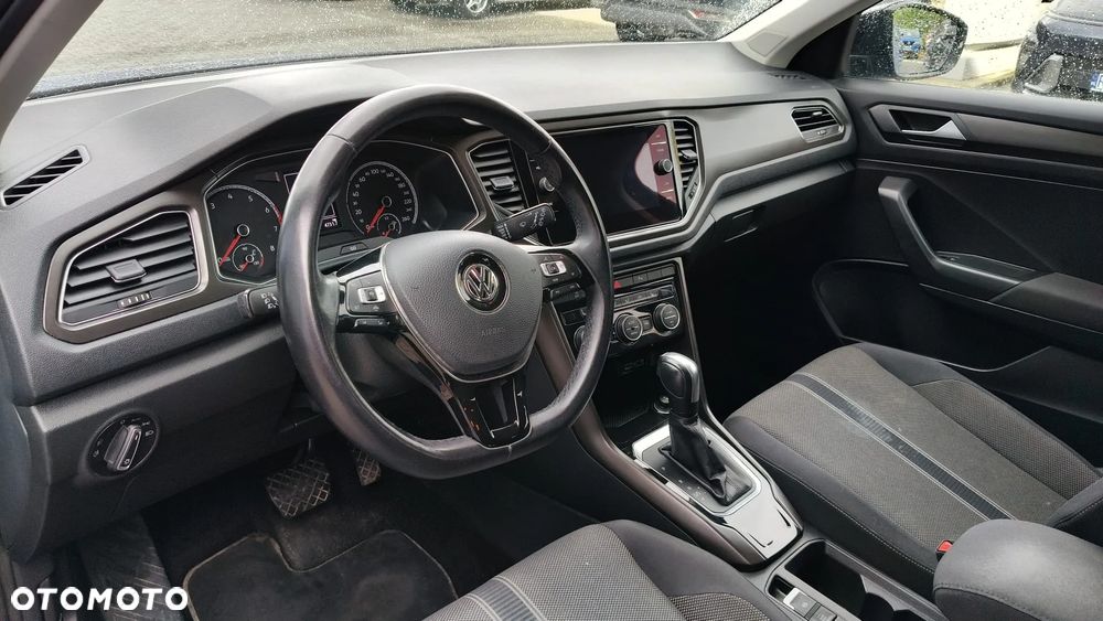Volkswagen T-Roc - 8