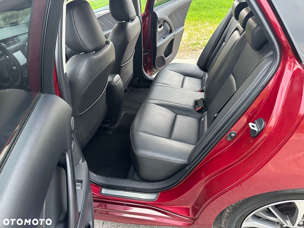 Toyota Avensis 2.0 Selection MS - 24