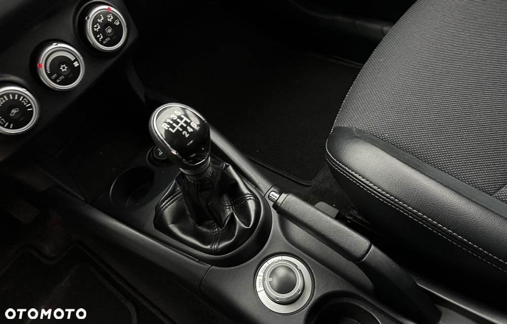 Citroën C-Crosser 2.2 HDi Exclusive - 12
