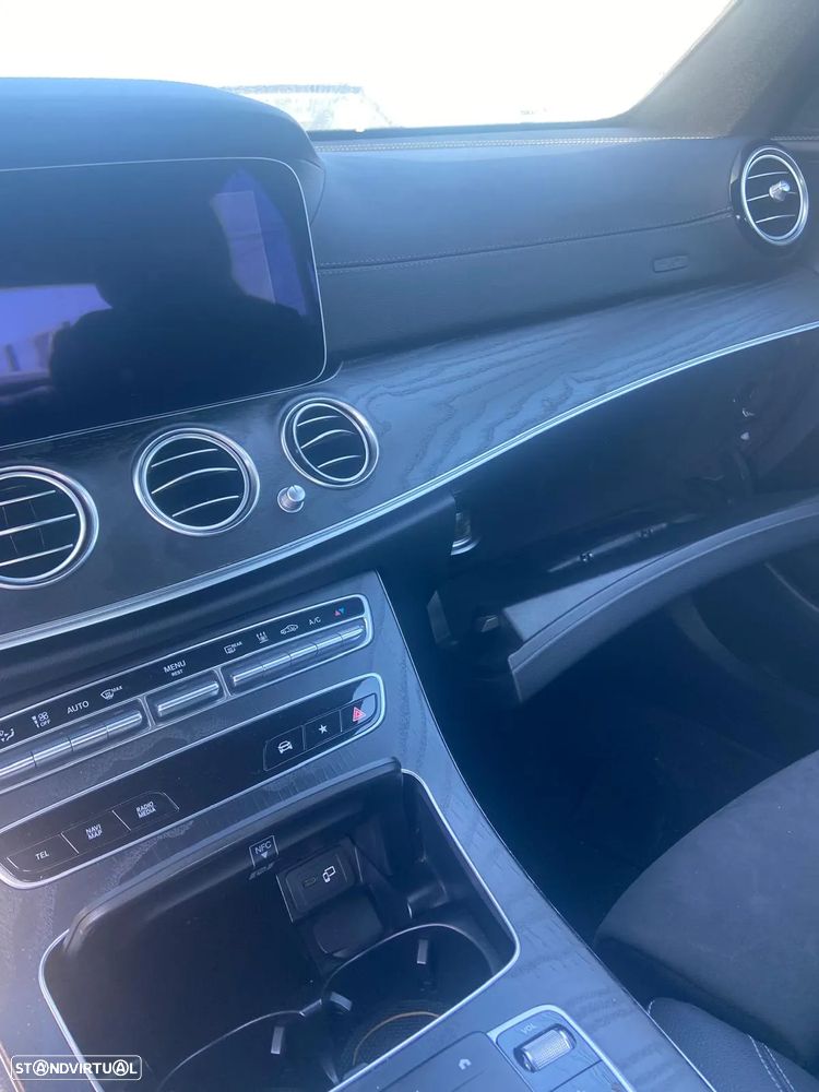 Mercedes-Benz E 300 de AMG Line - 9