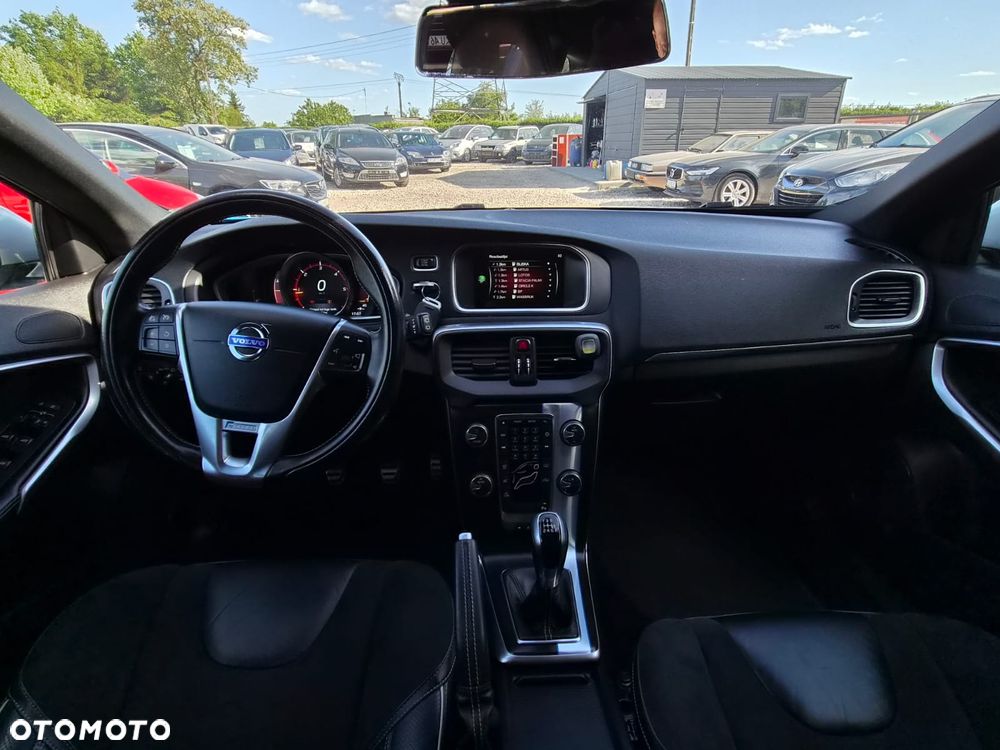 Volvo V40 D4 Kinetic - 20