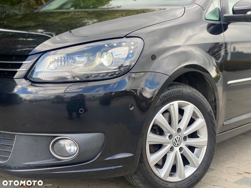 Volkswagen Touran - 16