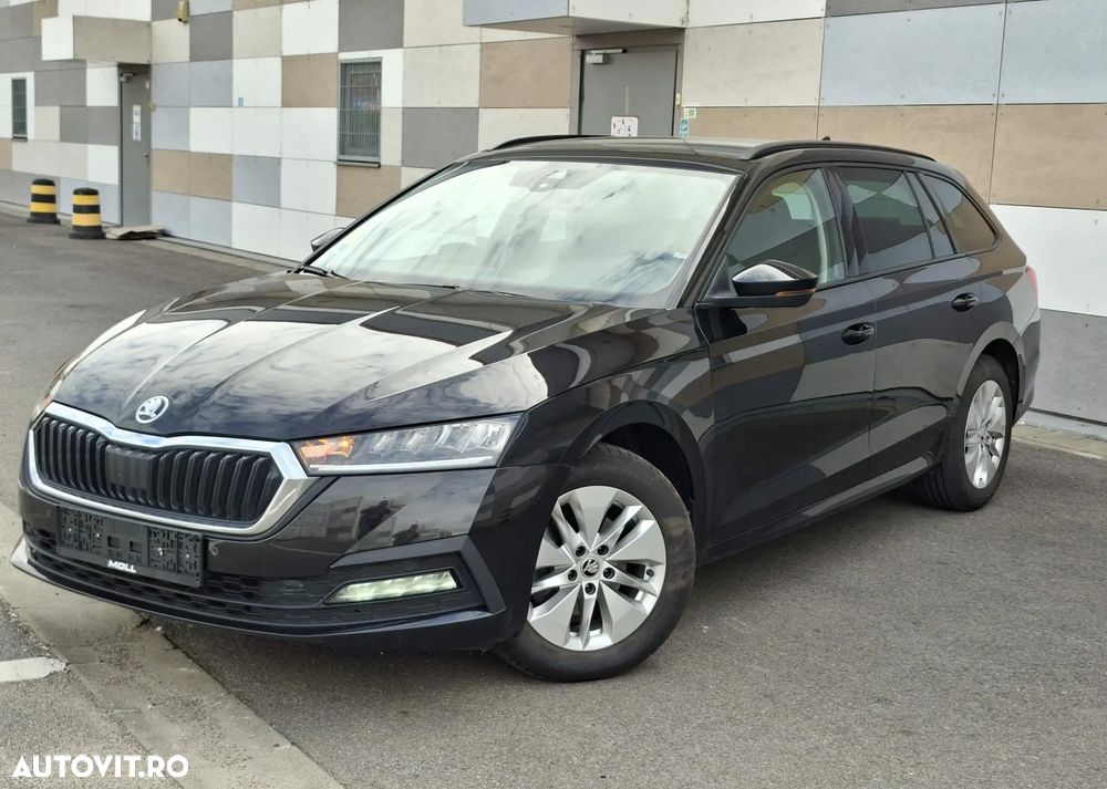 Skoda Octavia Combi 2.0 TDI DSG Style - 23