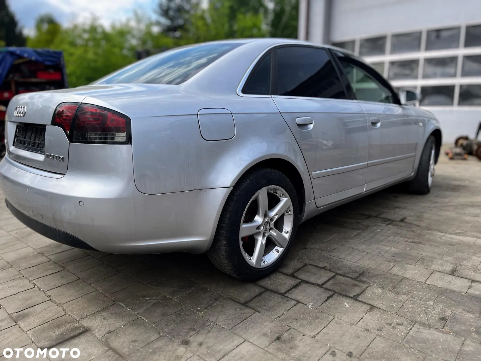 Audi A4 B7 2.0 TDI 140K 2005 LY7W na części - 11