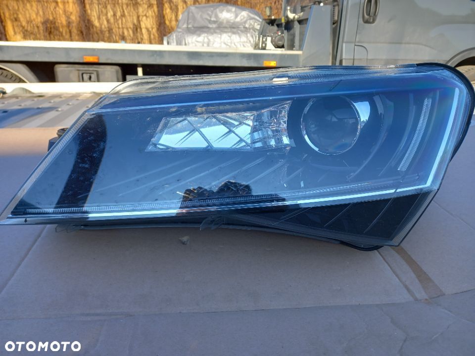 Skoda Superb lll 3V reflektor Bi Xenon LED 3V1941015B - 1
