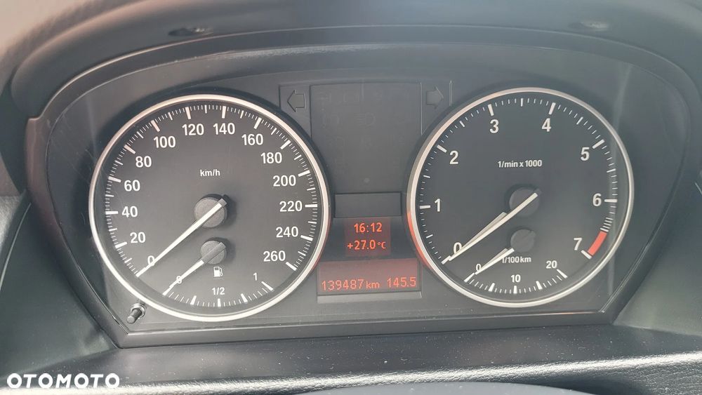 BMW X1 sDrive18i - 10