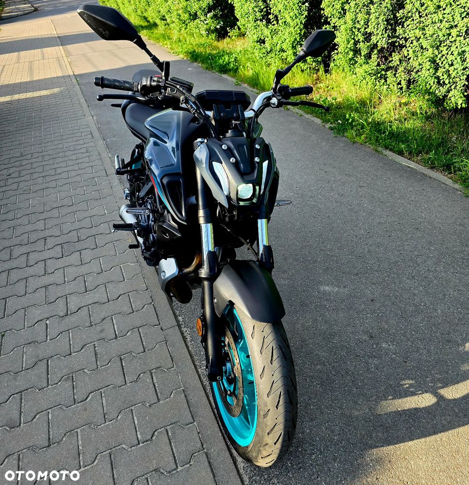 Yamaha MT - 17