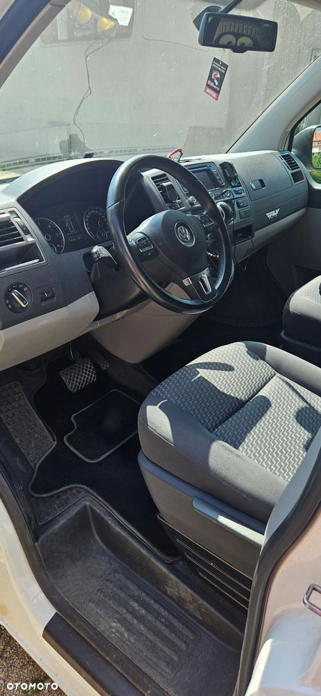 Volkswagen Transporter Caravelle DSG Edition - 8