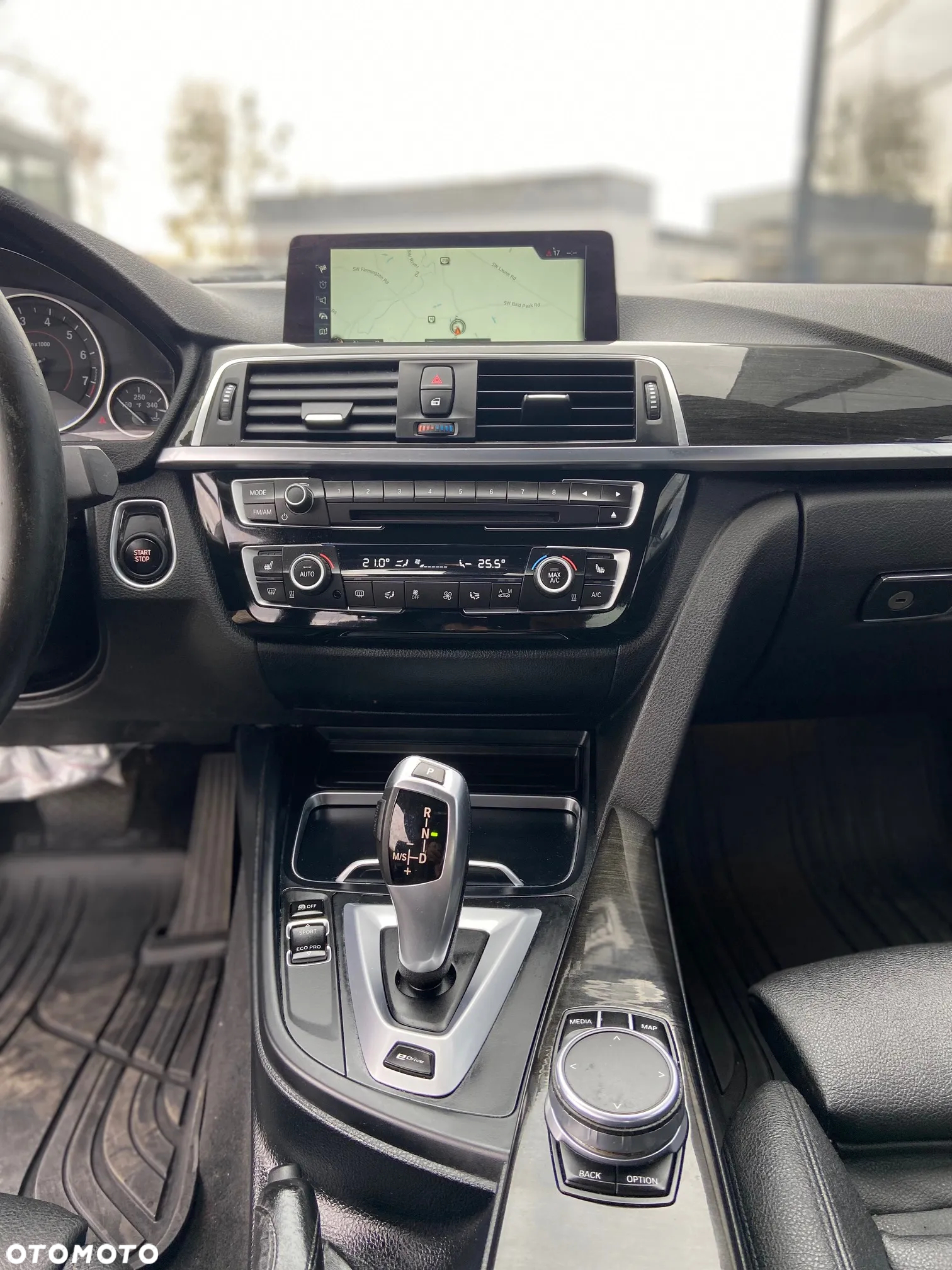 BMW Seria 3 330e M Sport sport - 19