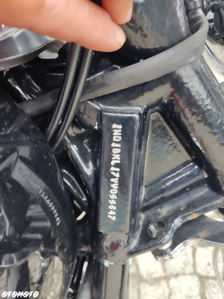 Harley-Davidson Softail Custom - 7