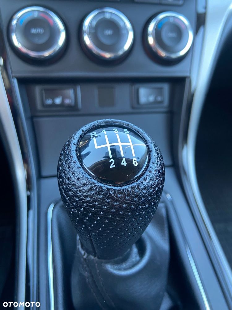 Mazda 6 2.0 Exclusive + - 17