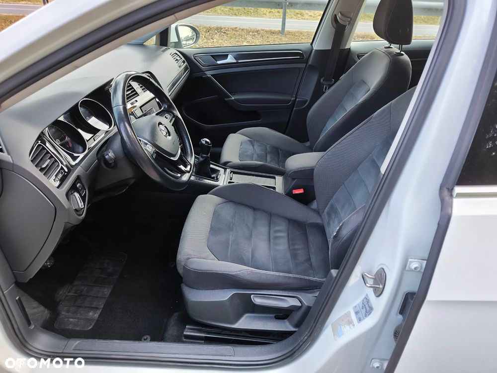 Volkswagen Golf VI 1.6 TDI Comfortline - 6