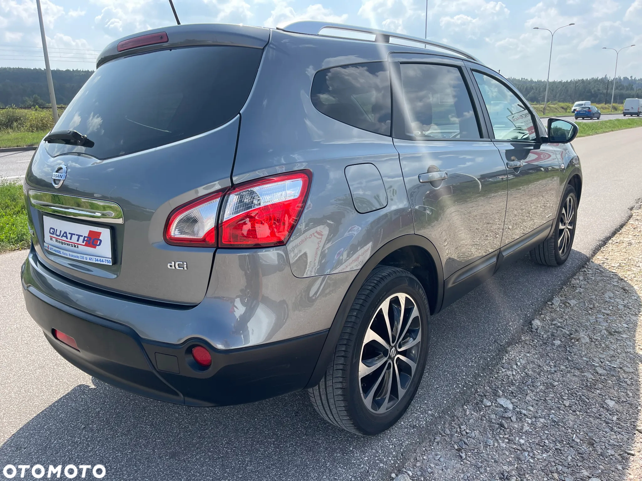Nissan Qashqai+2 - 6