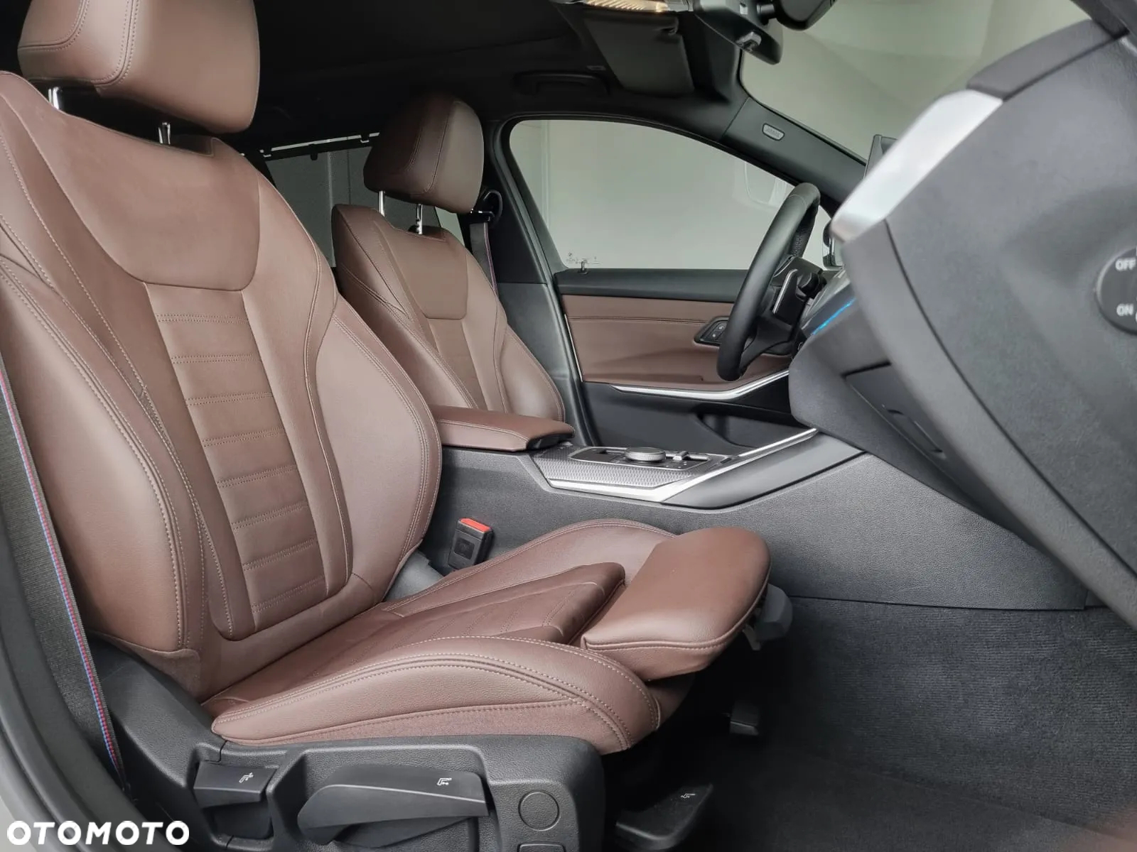 BMW Seria 3 320i M Sport - 26