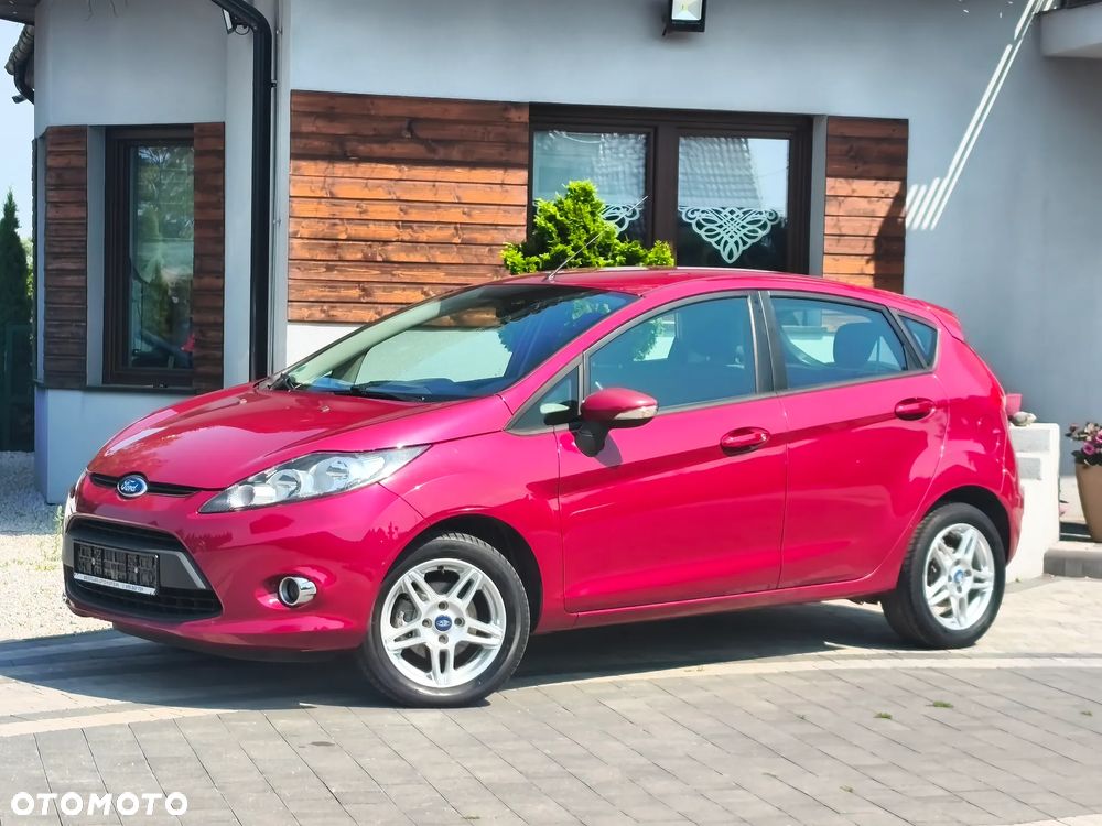 Ford Fiesta 1.25 Ghia - 11