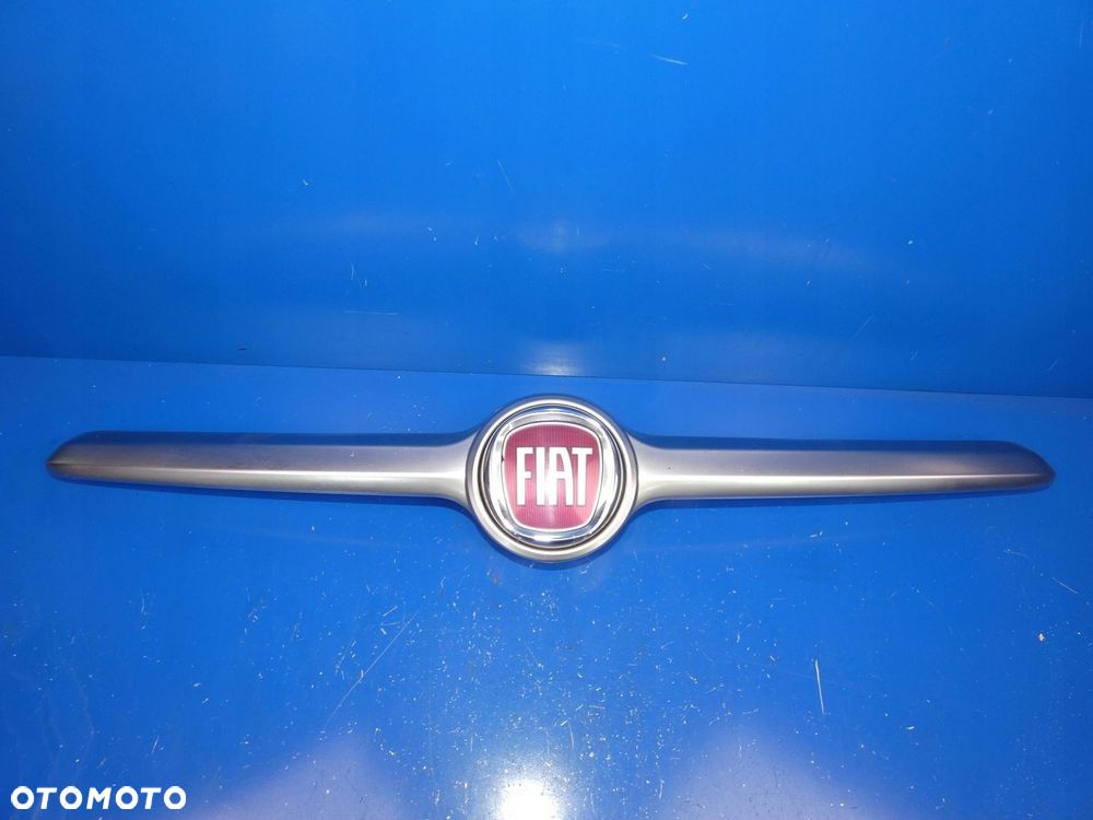 FIAT 500X 500 X CROSS GRILL ZNACZEK EMBLEMAT LISTWA ZDERZAKA PRZÓD - 1