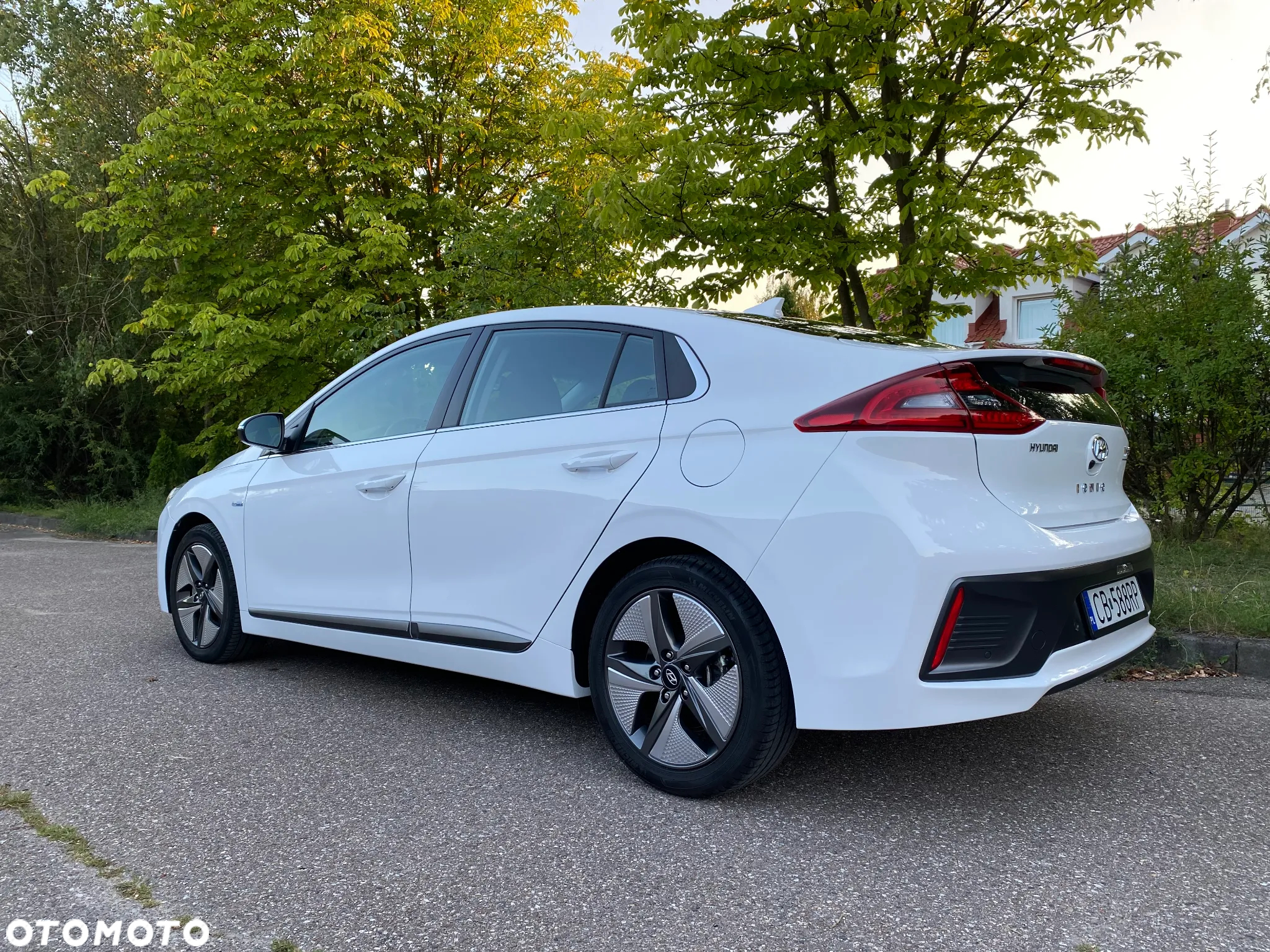 Hyundai IONIQ Hybrid 1.6 GDI - 4