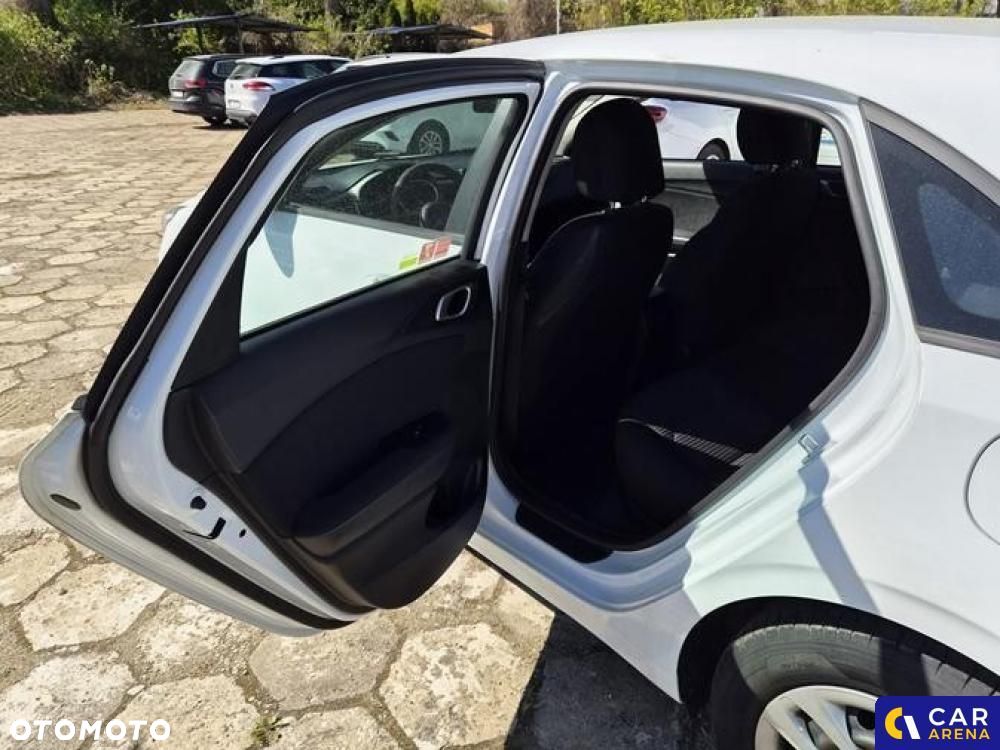 Kia Ceed - 39