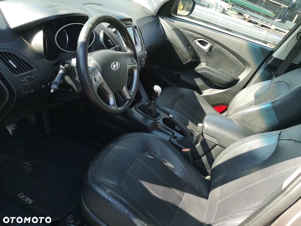 Hyundai ix35 2.0 CRDi Premium 2WD - 11