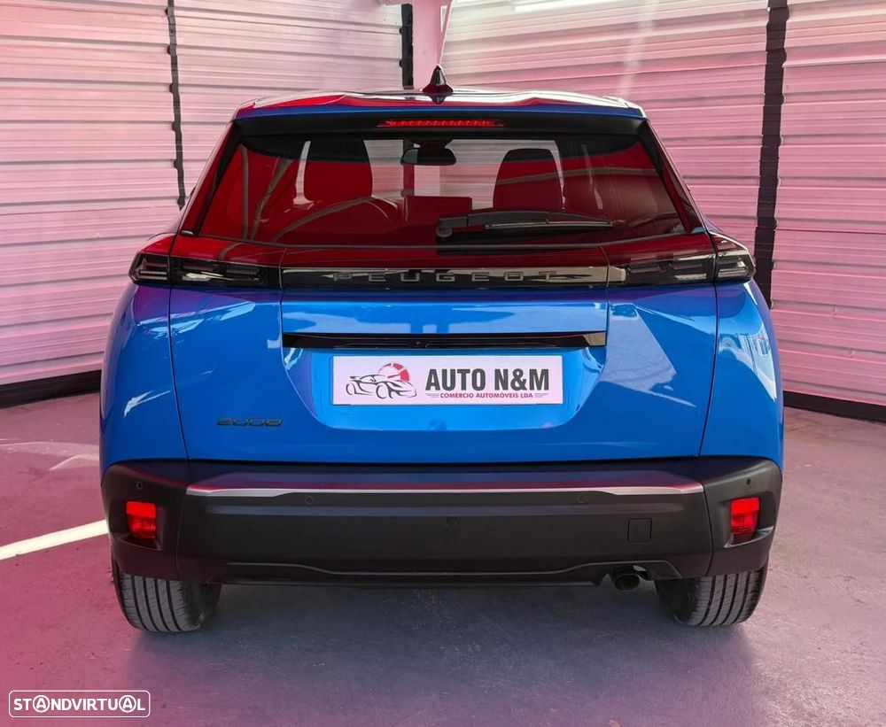 Peugeot 2008 1.2 PureTech Allure - 4