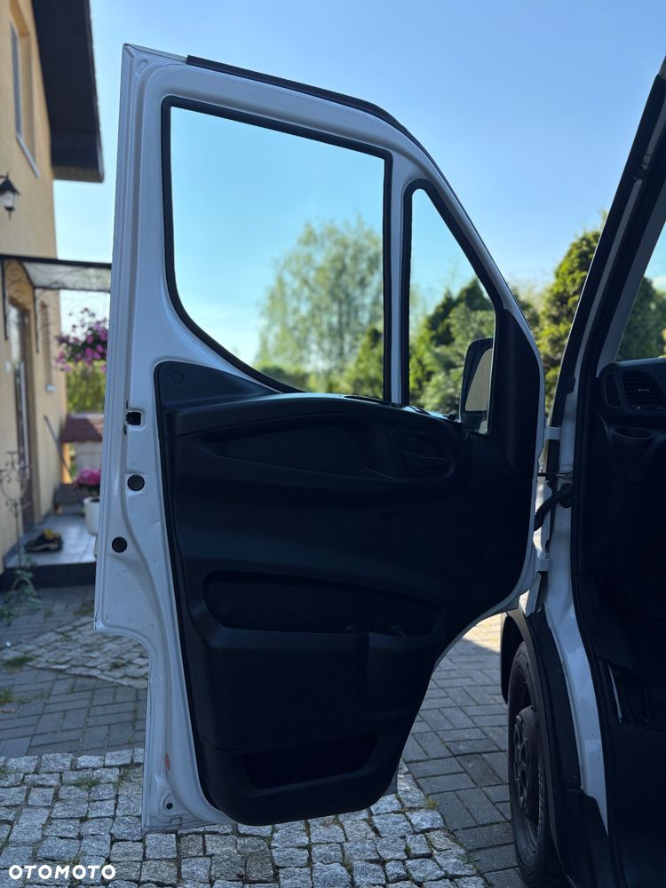 Iveco Daily 35S20 - 19