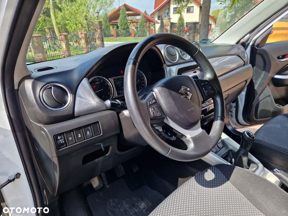 Suzuki Vitara 1.6 Premium 2WD - 18