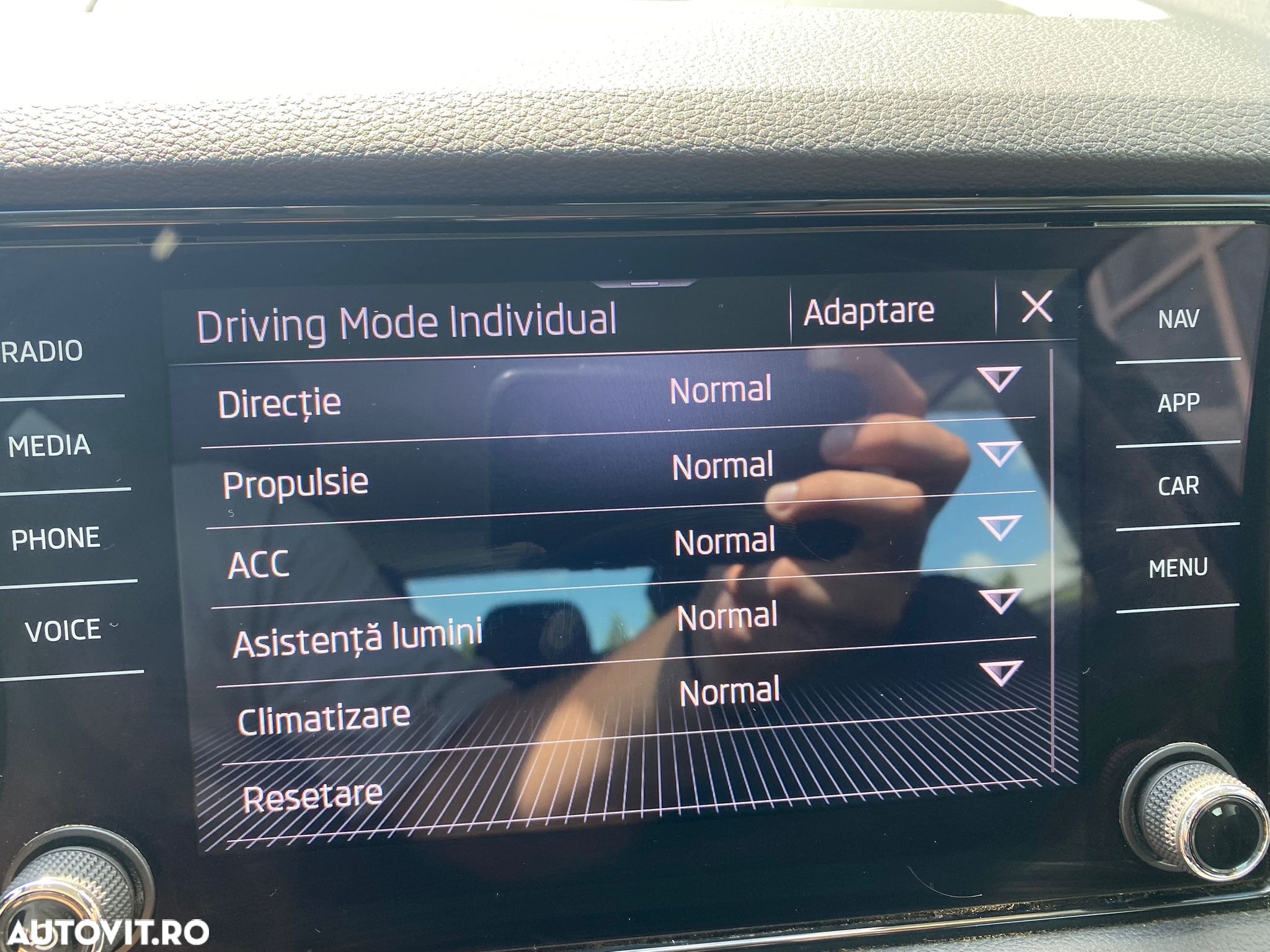 Skoda Karoq 2.0 TDI 4X4 DSG Style - 29