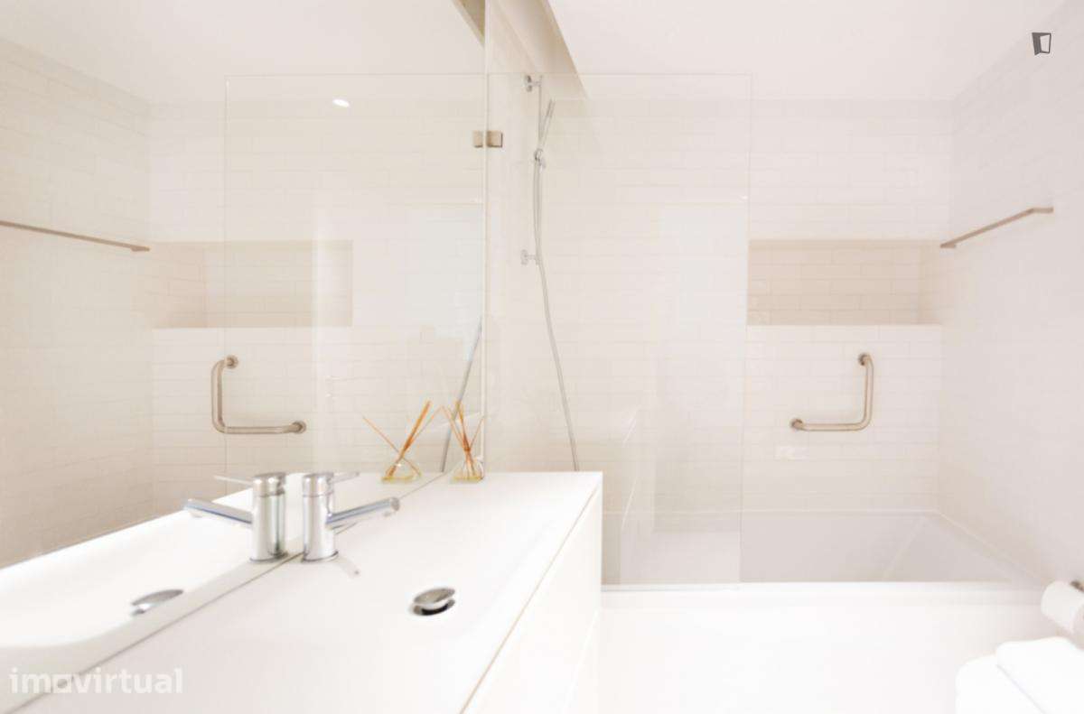 Apartamento com 2 quartos - localizado em Tavira - Grande imagem: 2/11